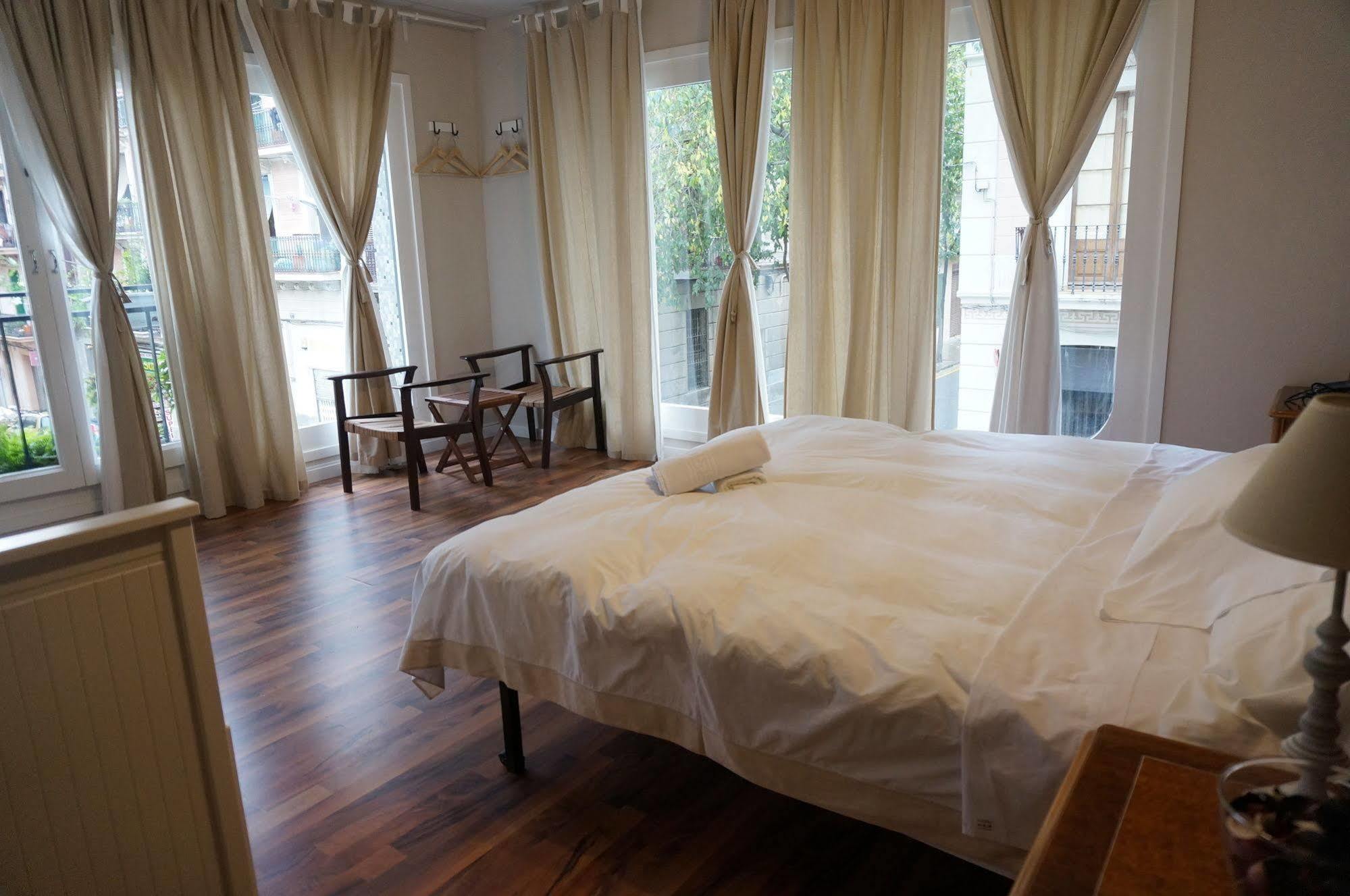 Camino B&B Barcellona Esterno foto